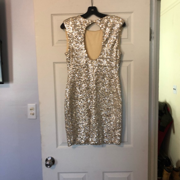 Party dress - Picture 2 of 2